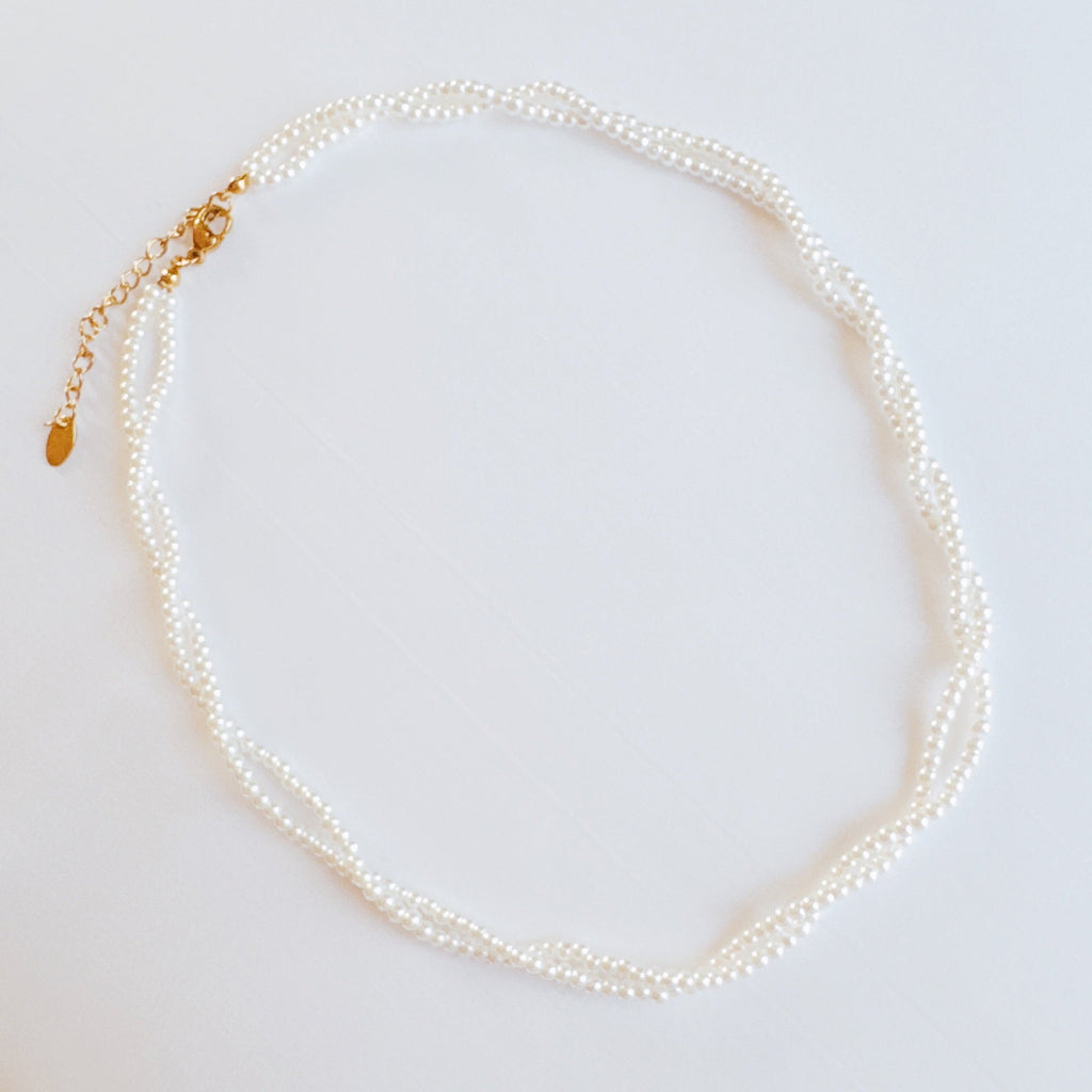 Daily Dose Of Grace Twist Pearl Necklace-1